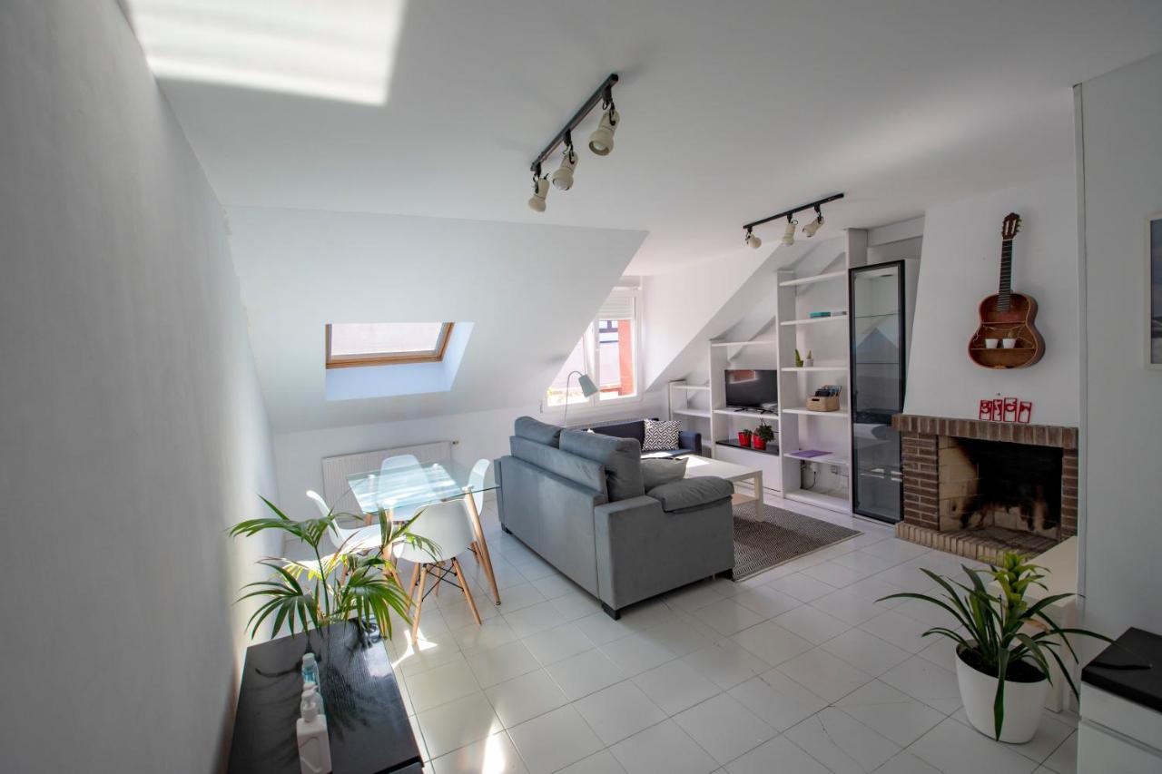 Ferienwohnung 183A Apto En Pleno Centro Con Vistas Al Mar Gijón Exterior foto